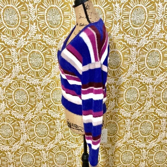 Splendid Multicolor Striped Fuzzy Eyelash Soft V-Neck Sweater size XS - Picture 7 of 11